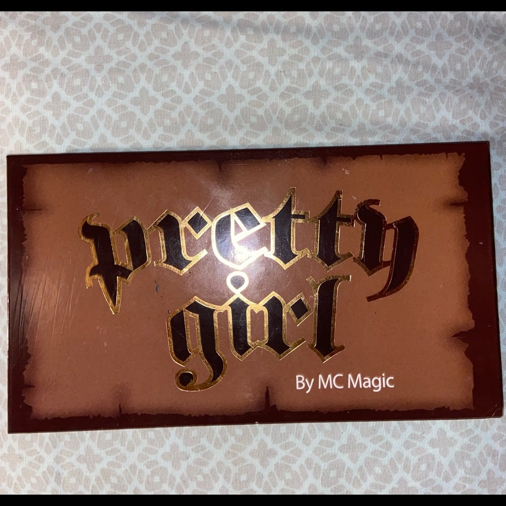 COPY - Mc Magic, Pretty Girl Makeup Pallete